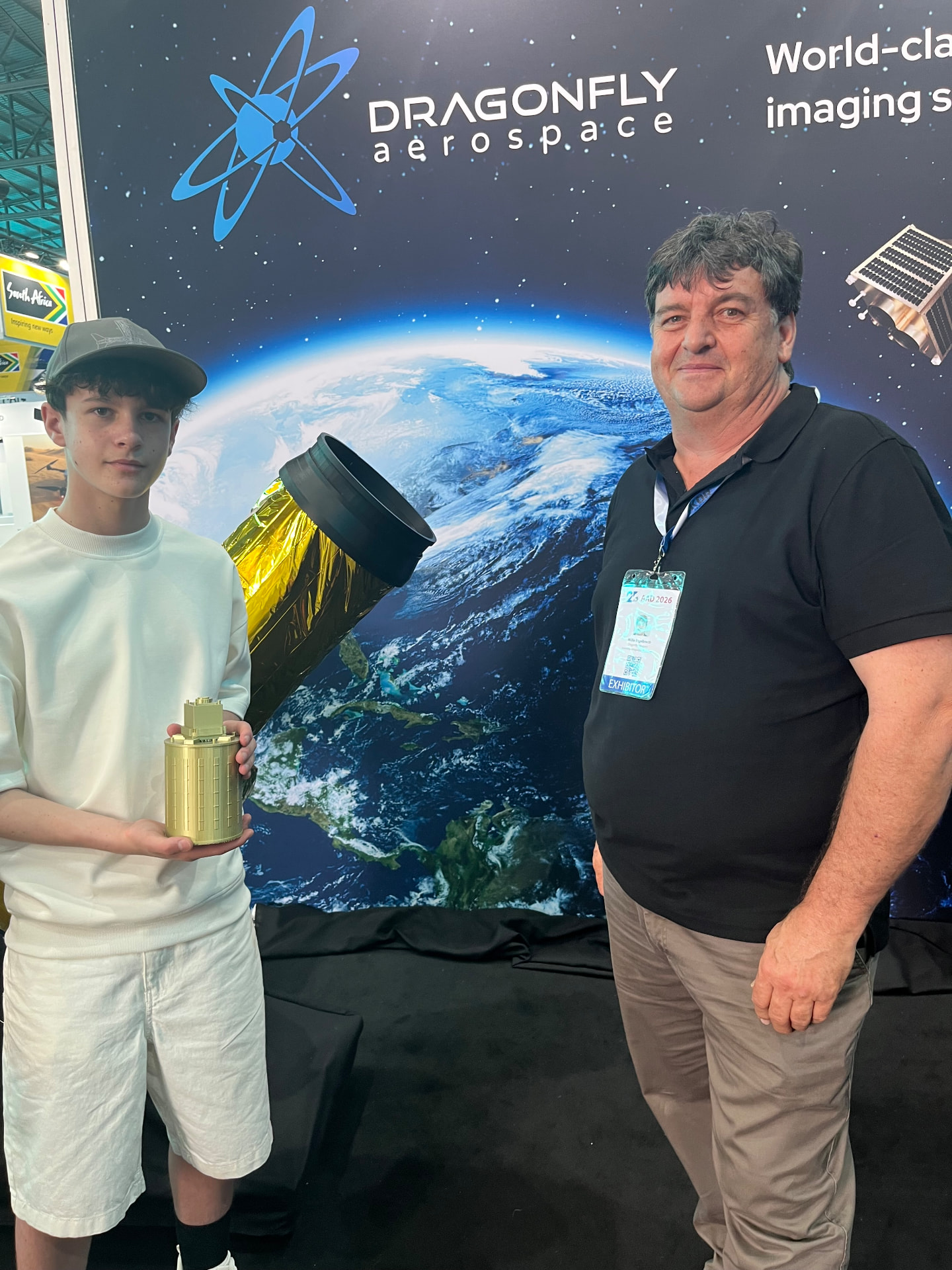 Presenting the Sustaino-1 TubeSat model at the Dragonfly Aerospace stand, AAD 2026